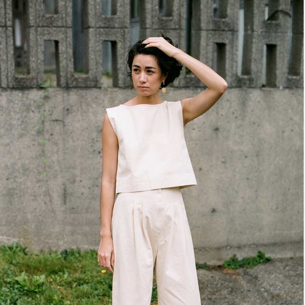 Ilana Kohn Kate crop in yellow